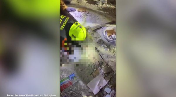 Terremoto nelle Filippine, le drammatiche immagini dei soccorsi