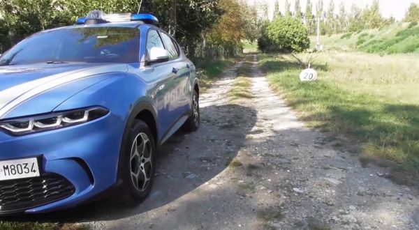 Aggredisce e violenta una donna, a Modena arrestato un 20enne