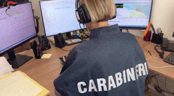 Rapine con sequestro di persona, sei indagati in provincia Bat