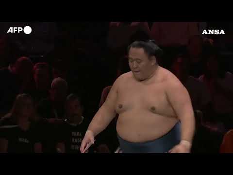 A Londra il primo torneo di sumo fuori dal Giappone dal 2013 #ansa #news #sumo