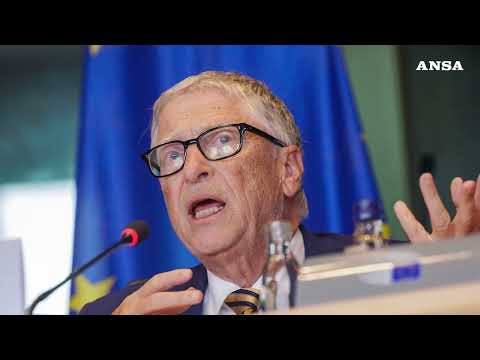 Bill Gates compie 70 anni con Microsoft ha cambiato il nostro modo di lavorare #ansa#news#microsoft