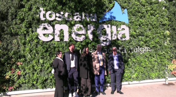 Connessione Verde, a Firenze il giardino verticale di Toscana Energia