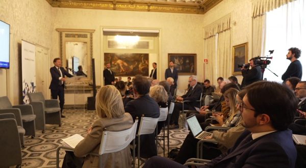 Intesa Sanpaolo, al via il progetto Academy4Future