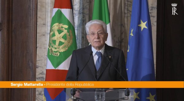 Mattarella “La questione salariale non può essere elusa”