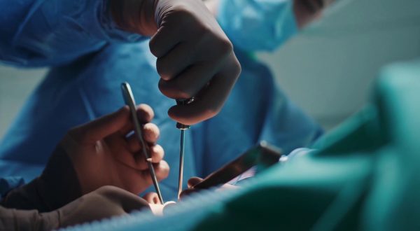 Protesi all’anca, in Italia 100 mila interventi all’anno