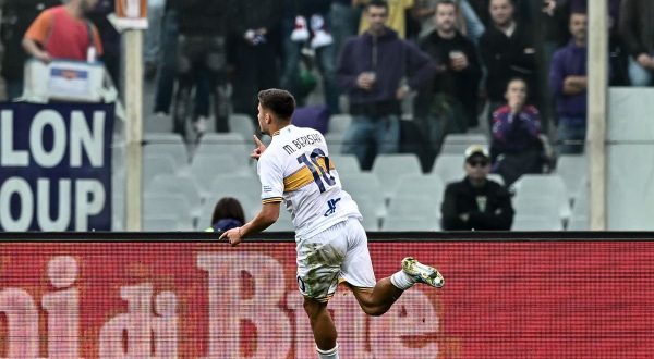 La Fiorentina sprofonda tra i fischi, il Lecce passa al Franchi
