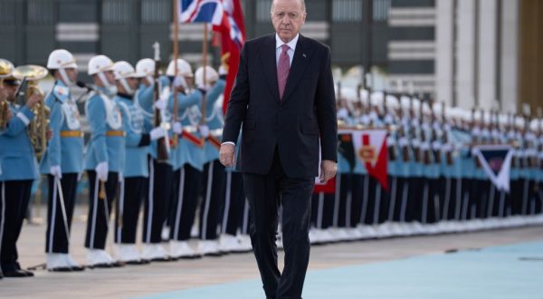 Erdogan “Hamas rispetta il cessate il fuoco, Israele no”