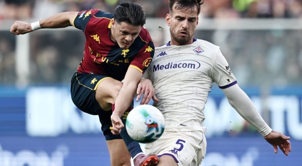 Genoa-Fiorentina 2-2, pari all’esordio per De Rossi e Vanoli
