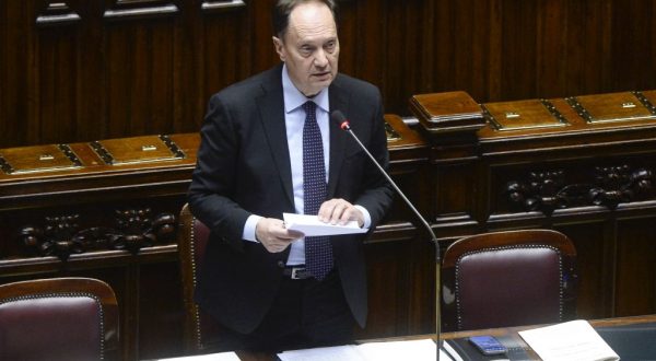 Ciriani “Con la manovra non aiutiamo i milionari, pochi margini per intervenire”