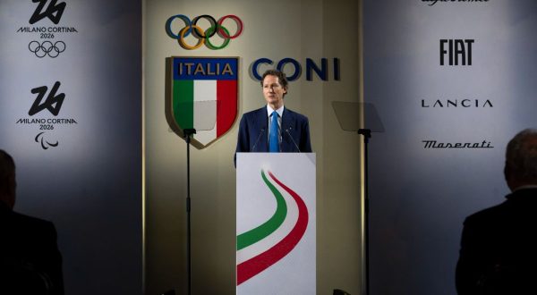 Stellantis insieme a Milano-Cortina, Elkann “Tributo a sport e Italia”