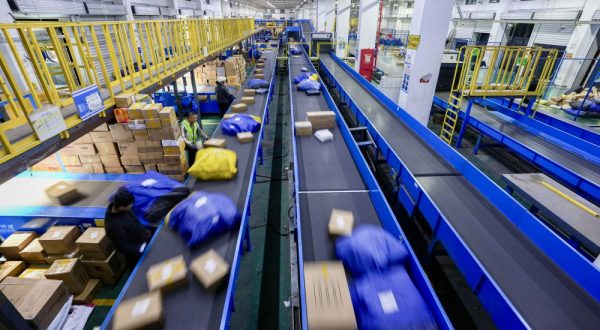 Cina: Festival dello shopping “Double 11” registra volume record pacchi gestiti