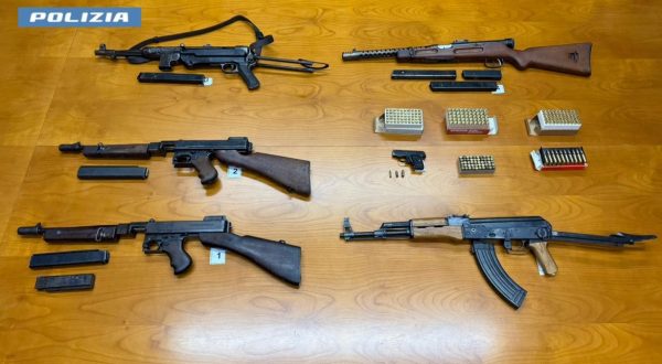 Traffico di armi, due arresti nel Milanese e sequestri
