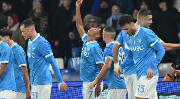 Il Napoli rinasce al Maradona: Atalanta ko, Conte torna a sorridere