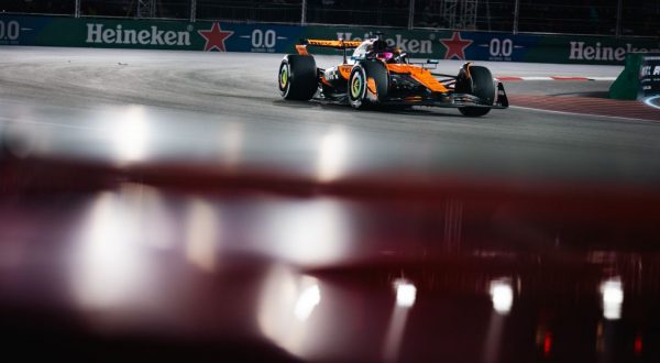 A Las Vegas fondo McLaren irregolare, squalificati Norris e Piastri