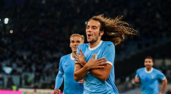 Lazio batte Lecce 2-0, decidono Guendouzi e Noslin
