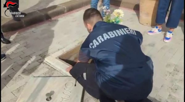 Nel Catanese sequestrate le aree di un cimitero per carenze igienico-sanitarie