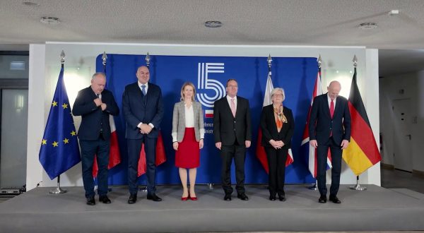 Crosetto a Berlino per la riunione dei ministri della Difesa nel formato E5