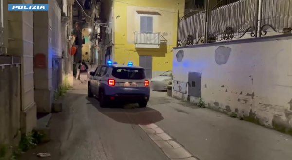 Blitz anti camorra contro il clan D’Alessandro, 11 arresti nel Napoletano