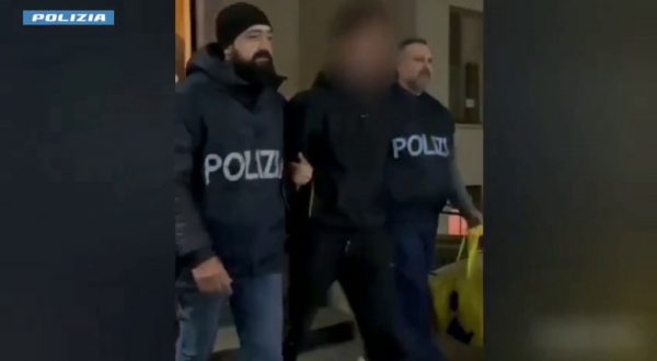 Minacce a un professore, arrestato a Torino il tiktoker Don Alì