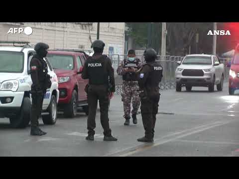 Scontri in carcere in Ecuador, almeno 31 morti #ansa #news #ecuador