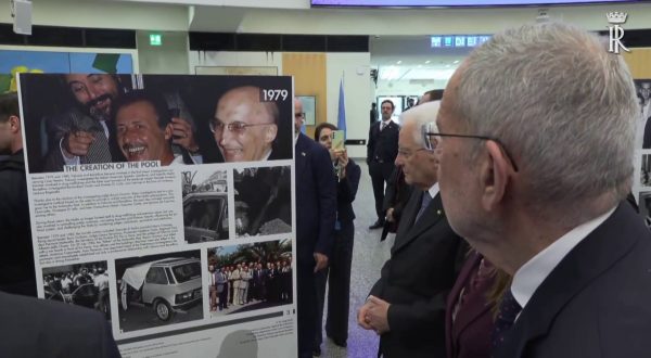 Mattarella visita a Vienna la mostra fotografica dedicata a Falcone e Borsellino