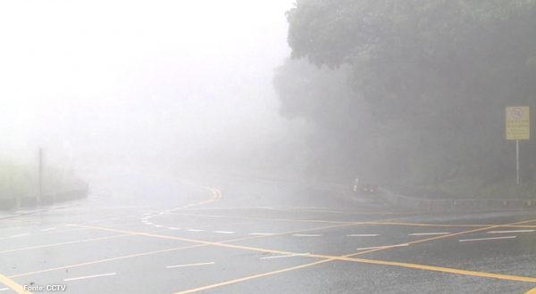 Taiwan, le immagini del tifone Fung-wong