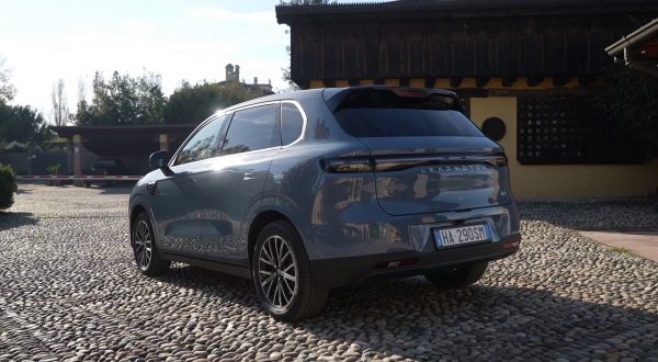 Da Leapmotor la B10, elettrica di media gamma