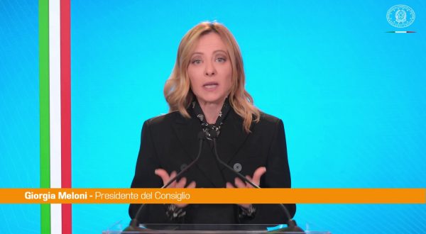 Meloni “Italiano è film in cui ogni parola è una scena e ogni frase capolavoro”