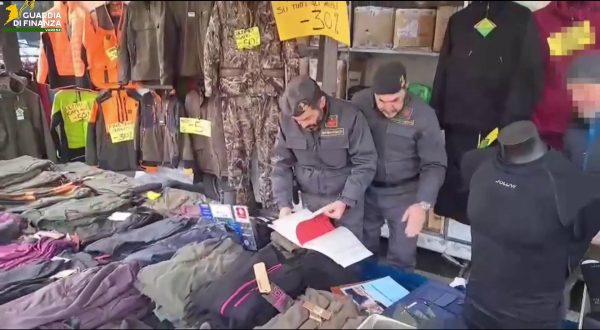 Varese, identificati venti lavoratori in nero e due irregolari