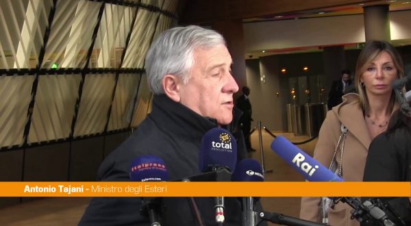 Ucraina, Tajani “UE dovrà svolgere il suo ruolo per la pace a Kiev”