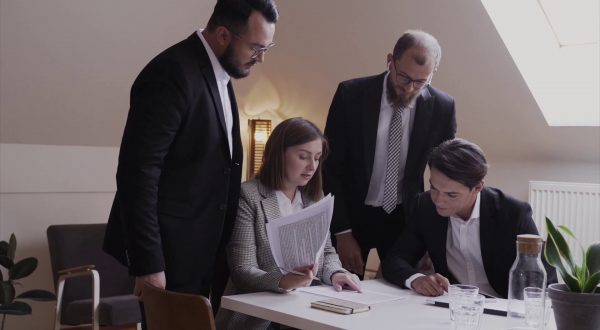 Nel terziario oltre 200 contratti “pirata”