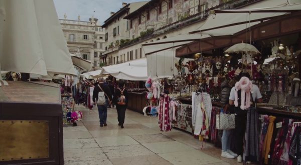 A novembre l’inflazione rallenta