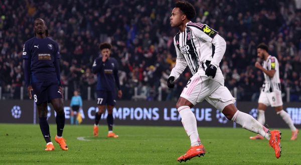 La Juve batte 2-0 il Pafos e va un altro passo verso i play-off di Champions