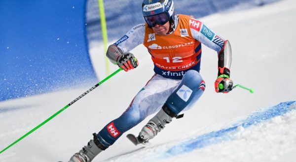 Haugan vince lo Slalom in Val d’Isere, Vinatzer quarto in rimonta
