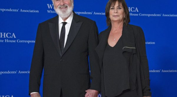 Hollywood sotto shock, il regista Rob Reiner e la moglie trovati morti in casa