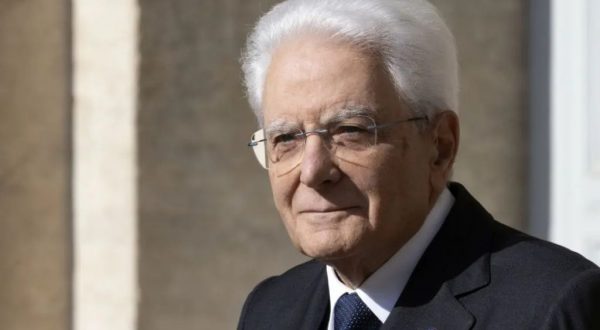 Mattarella “Una democrazia di astenuti e assenti è più fragile”