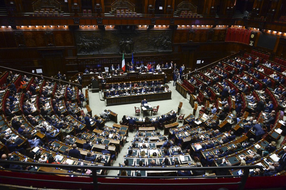 Dalla Camera via libera definitivo con 216 s&igrave;, la manovra &egrave; legge