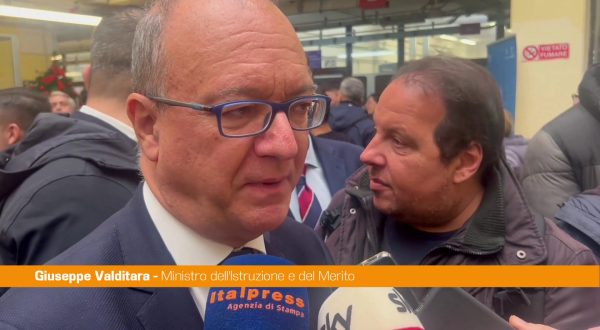 Valditara “”Ragazzi campani al top per l’italiano in seconda elementare”