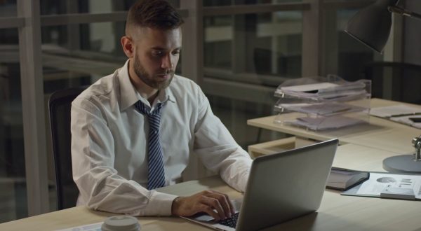 Il 20% delle imprese Ue utilizza l’intelligenza artificiale