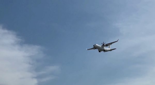 Per il mercato globale del trasporto aereo di merci segnali contrastanti