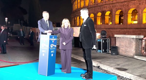 Il Colosseo si illumina per celebrare la cucina italiana patrimonio Unesco