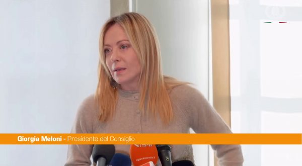 Meloni “Eventuale presenza in Groenlandia è da discutere in ambito Nato”