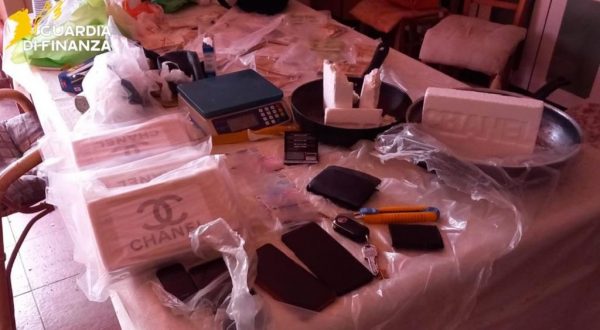 Sequestrata cocaina per 1 milione di euro, cinque arresti nel cosentino