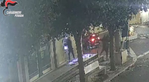 Assalti a sportelli Atm con esplosivo in varie province, cinque fermi