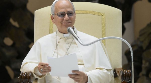 Papa “Madre Teresa profetica, il più grande distruttore della pace è l’aborto”