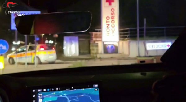 Carabinieri salvano un neonato in gravi difficoltà respiratorie nell’Avellinese