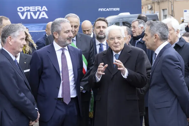 Mattarella a Palermo incontra gli operai Fincantieri “Storia continua da una generazione all’altra” / Video