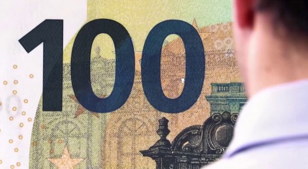 Il debito pubblico in lieve calo