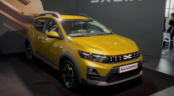 Dacia Sandero si rinnova, ora è anche ibrida