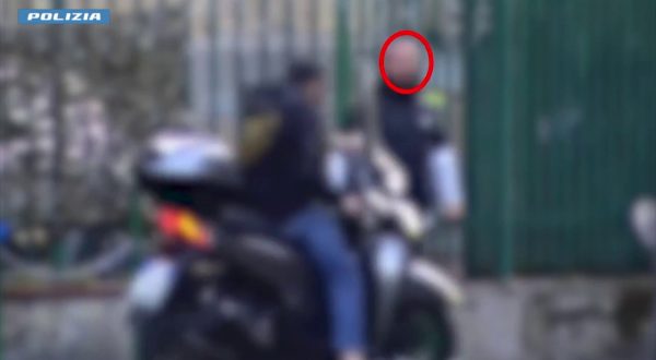 Stroncato traffico di droga nel quartiere Scampia a Napoli, 28 arresti